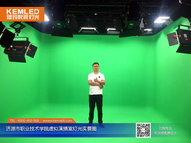 濟源市職業(yè)技術學院虛擬演播室燈光實景圖1